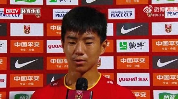 周雨诺U17：强烈的饥饿感，年轻前锋誓言带领国足青年军冲击佳绩