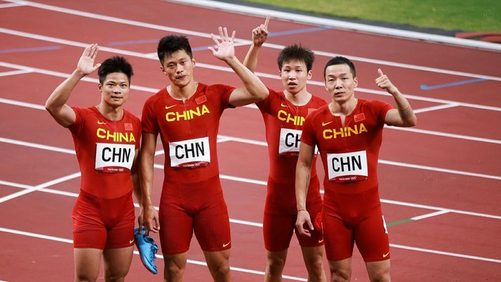 卢卡库打入比利时第四球后，比利时球员模仿特朗普跳舞庆祝