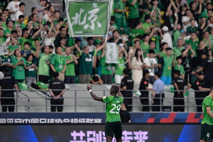 达万绝杀，裁判改判进球有效，国安2-0获胜