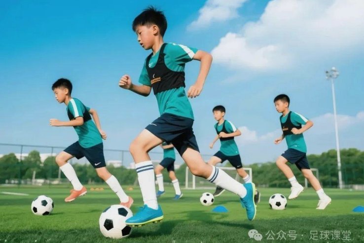 现在说加盟哪个梯队没意义，18岁就要在成年球场上见真章了